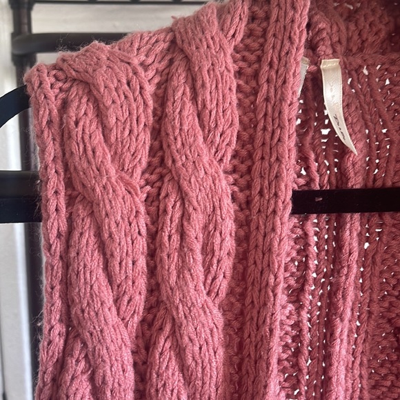 M Do & Be knitted mauve pink vest - Picture 4 of 5